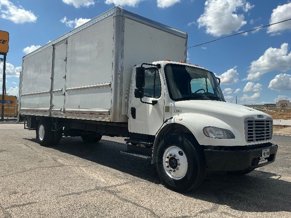 Medium Duty Box Truck-Light and Medium Duty Trucks-Freightliner-2020-M2-Dallas-TX-137,624\n\t\tmiles-$ 66,750 - Image 1