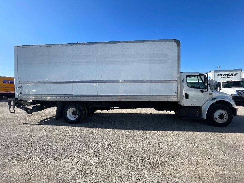 Medium Duty Box Truck-Light and Medium Duty Trucks-Freightliner-2020-M2-Dallas-TX-139,444\n\t\tmiles-$ 56,750 - Image 17
