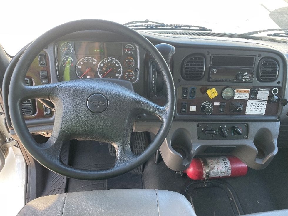 Medium Duty Box Truck-Light and Medium Duty Trucks-Freightliner-2020-M2-Dallas-TX-139,444\n\t\tmiles-$ 56,750 - Image 19