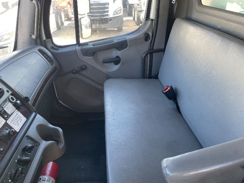 Medium Duty Box Truck-Light and Medium Duty Trucks-Freightliner-2020-M2-Dallas-TX-139,444\n\t\tmiles-$ 56,750 - Image 20