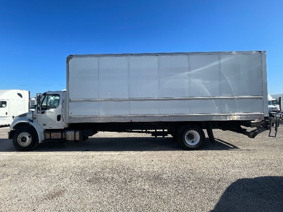 Medium Duty Box Truck-Light and Medium Duty Trucks-Freightliner-2020-M2-Dallas-TX-139,444\n\t\tmiles-$ 56,750 - Image 4