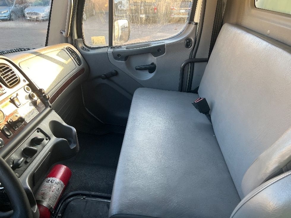 Medium Duty Box Truck-Light and Medium Duty Trucks-Freightliner-2020-M2-Dallas-TX-159,139\n\t\tmiles-$ 53,750 - Image 19