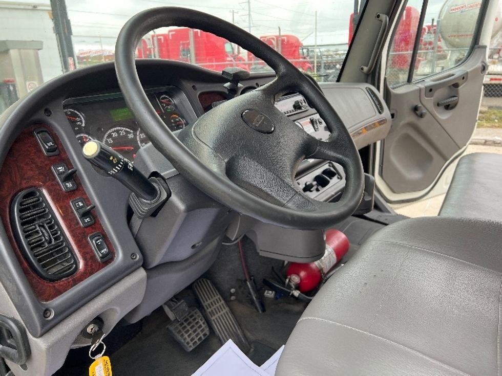 Medium Duty Box Truck-Light and Medium Duty Trucks-Freightliner-2020-M2-Dallas-TX-163,872\n\t\tmiles-$ 53,000 - Image 17
