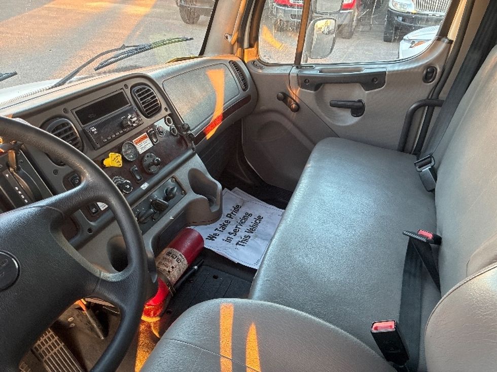 Medium Duty Box Truck-Light and Medium Duty Trucks-Freightliner-2020-M2-Dallas-TX-163,872\n\t\tmiles-$ 53,000 - Image 19