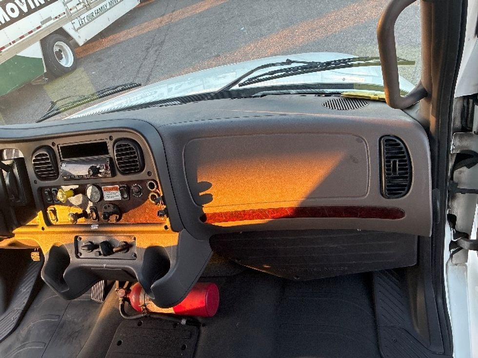 Medium Duty Box Truck-Light and Medium Duty Trucks-Freightliner-2020-M2-Dallas-TX-163,872\n\t\tmiles-$ 53,000 - Image 21