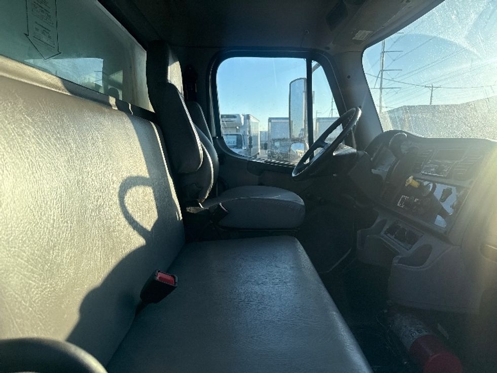 Medium Duty Box Truck-Light and Medium Duty Trucks-Freightliner-2020-M2-Dallas-TX-164,208\n\t\tmiles-$ 53,000 - Image 22
