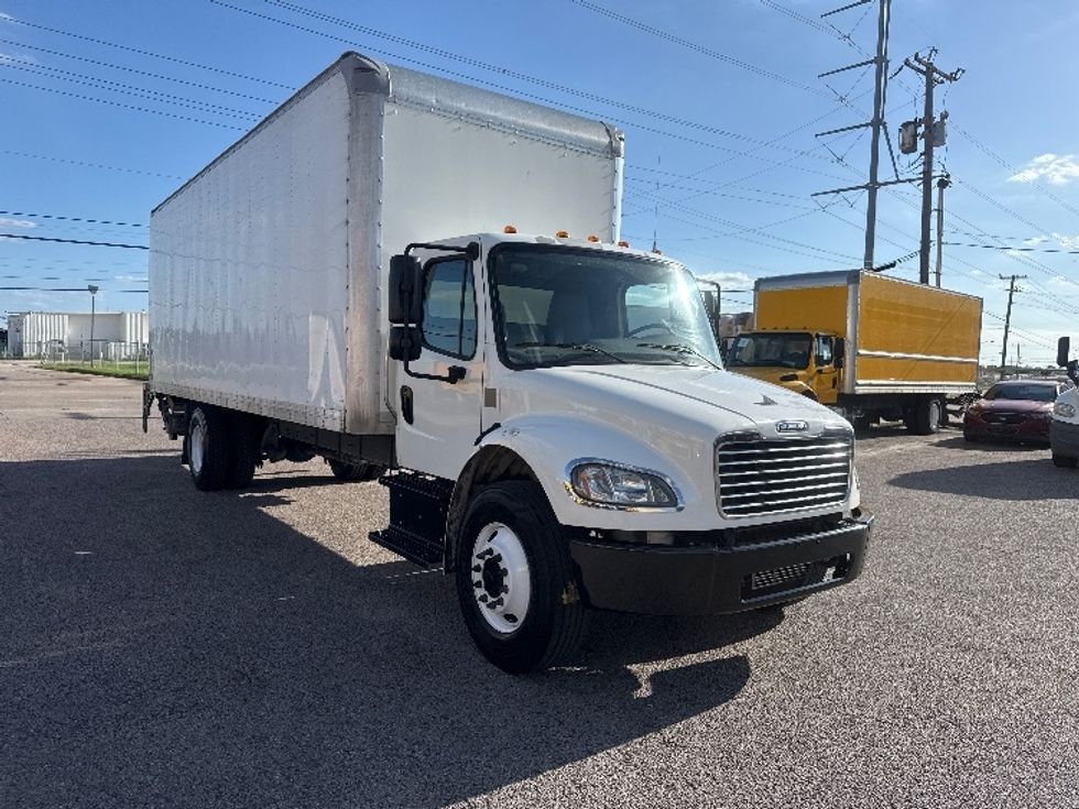 Medium Duty Box Truck-Light and Medium Duty Trucks-Freightliner-2020-M2-Dallas-TX-193,695\n\t\tmiles-$ 48,750 - Image 1