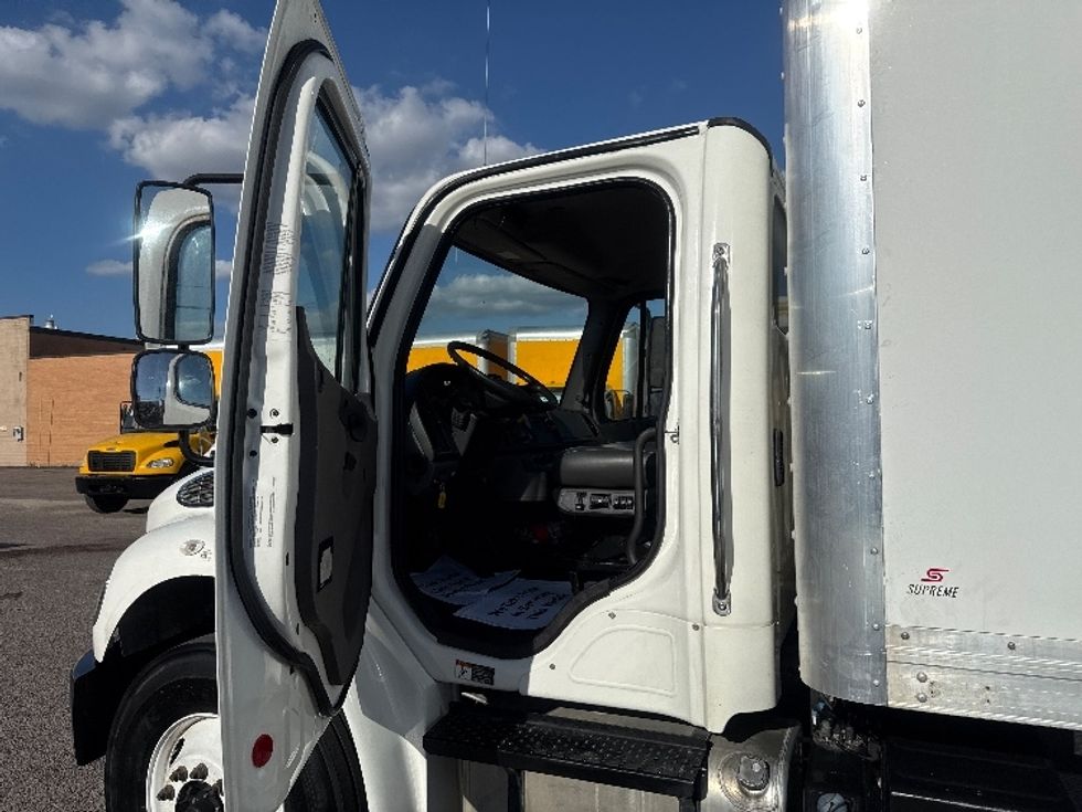Medium Duty Box Truck-Light and Medium Duty Trucks-Freightliner-2020-M2-Dallas-TX-193,695\n\t\tmiles-$ 48,750 - Image 15