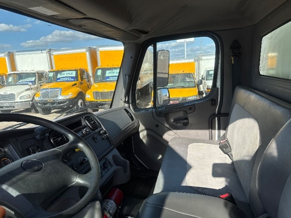 Medium Duty Box Truck-Light and Medium Duty Trucks-Freightliner-2020-M2-Dallas-TX-193,695\n\t\tmiles-$ 48,750 - Image 18