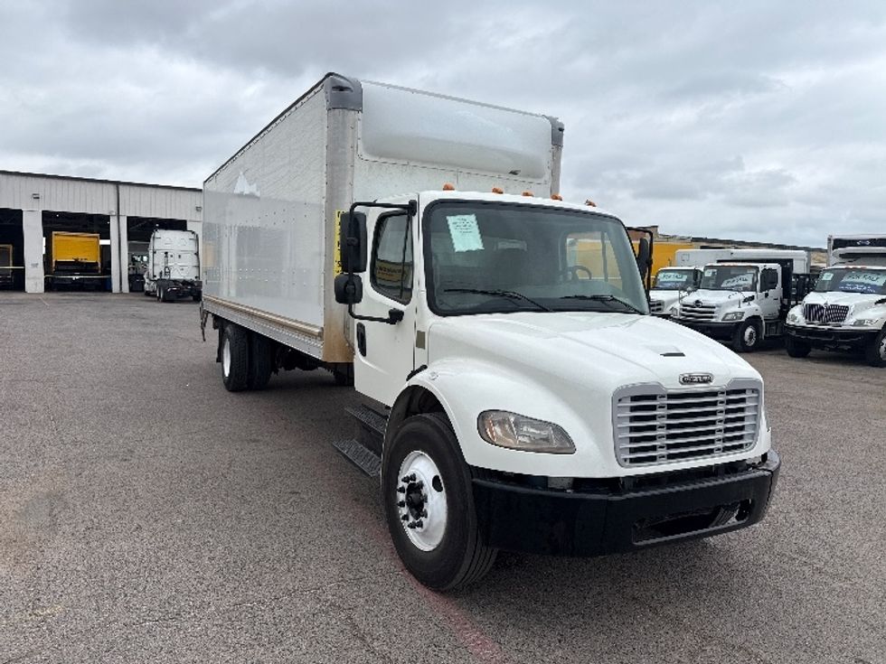Medium Duty Box Truck-Light and Medium Duty Trucks-Freightliner-2020-M2-Dallas-TX-195,180\n\t\tmiles-$ 53,250 - Image 1