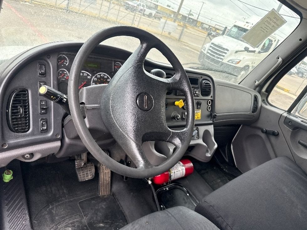 Medium Duty Box Truck-Light and Medium Duty Trucks-Freightliner-2020-M2-Dallas-TX-195,180\n\t\tmiles-$ 53,250 - Image 17