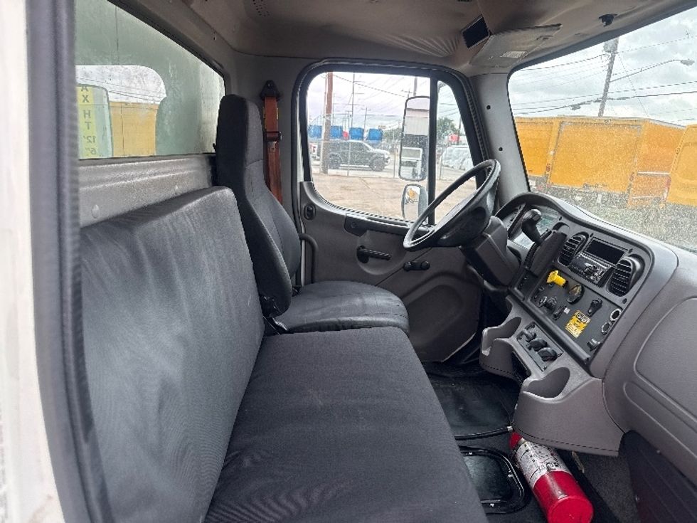 Medium Duty Box Truck-Light and Medium Duty Trucks-Freightliner-2020-M2-Dallas-TX-195,180\n\t\tmiles-$ 53,250 - Image 20