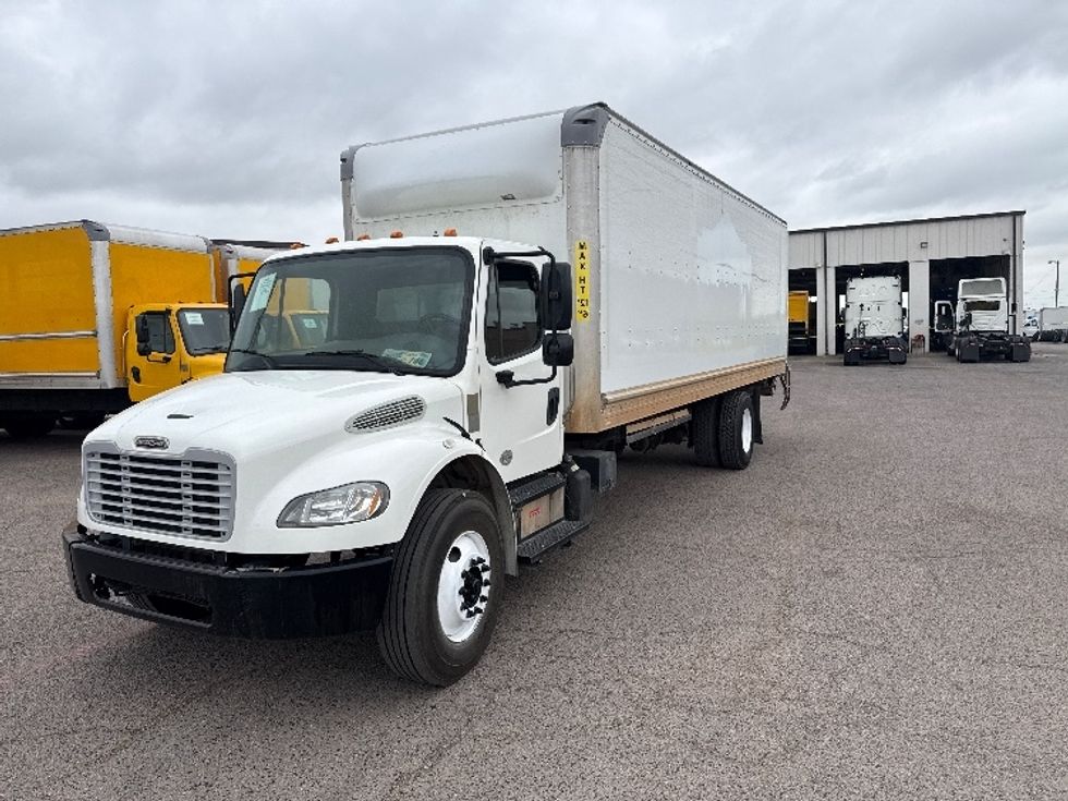 Medium Duty Box Truck-Light and Medium Duty Trucks-Freightliner-2020-M2-Dallas-TX-195,180\n\t\tmiles-$ 53,250 - Image 3