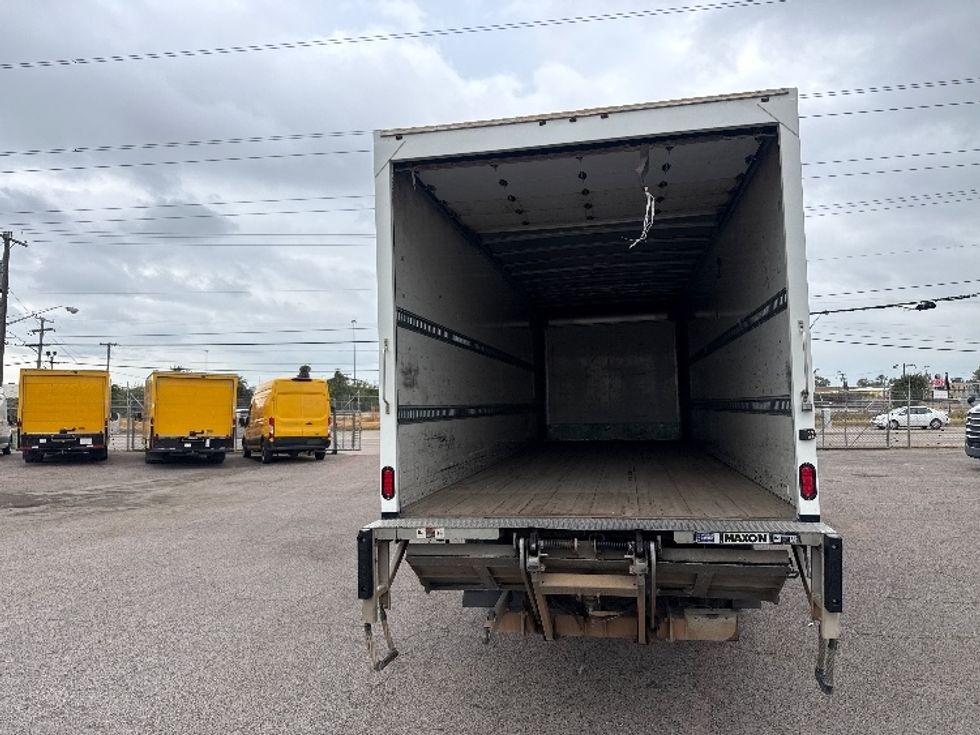 Medium Duty Box Truck-Light and Medium Duty Trucks-Freightliner-2020-M2-Dallas-TX-195,180\n\t\tmiles-$ 53,250 - Image 8