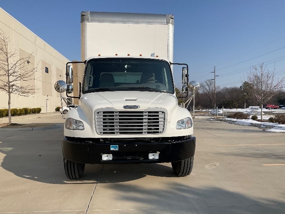 Medium Duty Box Truck-Light and Medium Duty Trucks-Freightliner-2020-M2-Dallas-TX-32,353\n\t\tmiles-$ 71,500 - Image 2