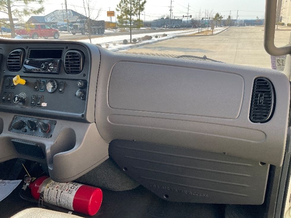 Medium Duty Box Truck-Light and Medium Duty Trucks-Freightliner-2020-M2-Dallas-TX-32,353\n\t\tmiles-$ 71,500 - Image 21