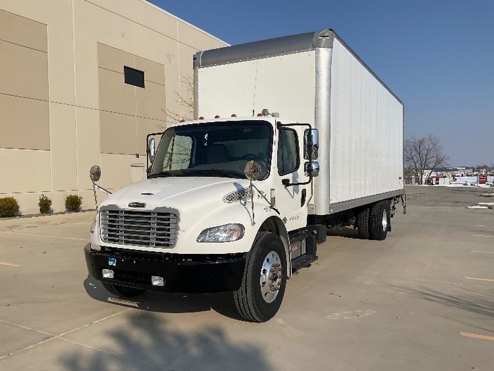 Medium Duty Box Truck-Light and Medium Duty Trucks-Freightliner-2020-M2-Dallas-TX-32,353\n\t\tmiles-$ 71,500 - Image 3
