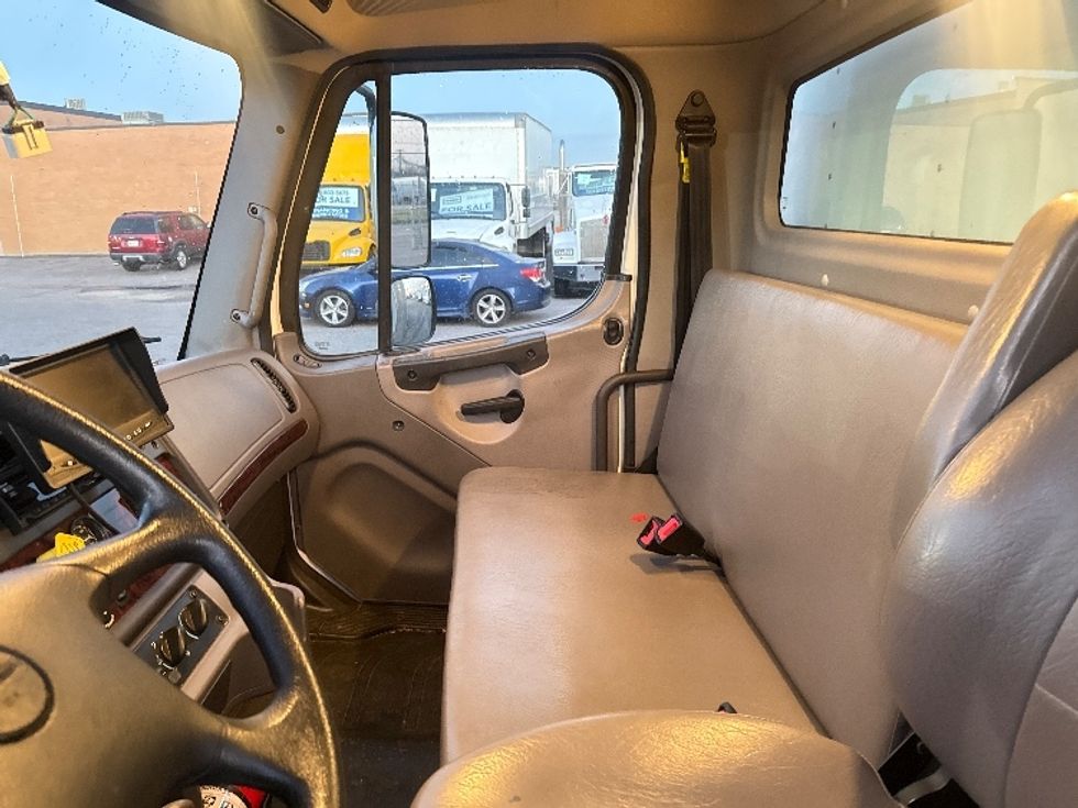 Medium Duty Box Truck-Light and Medium Duty Trucks-Freightliner-2020-M2-Dallas-TX-53,031\n\t\tmiles-$ 71,000 - Image 19
