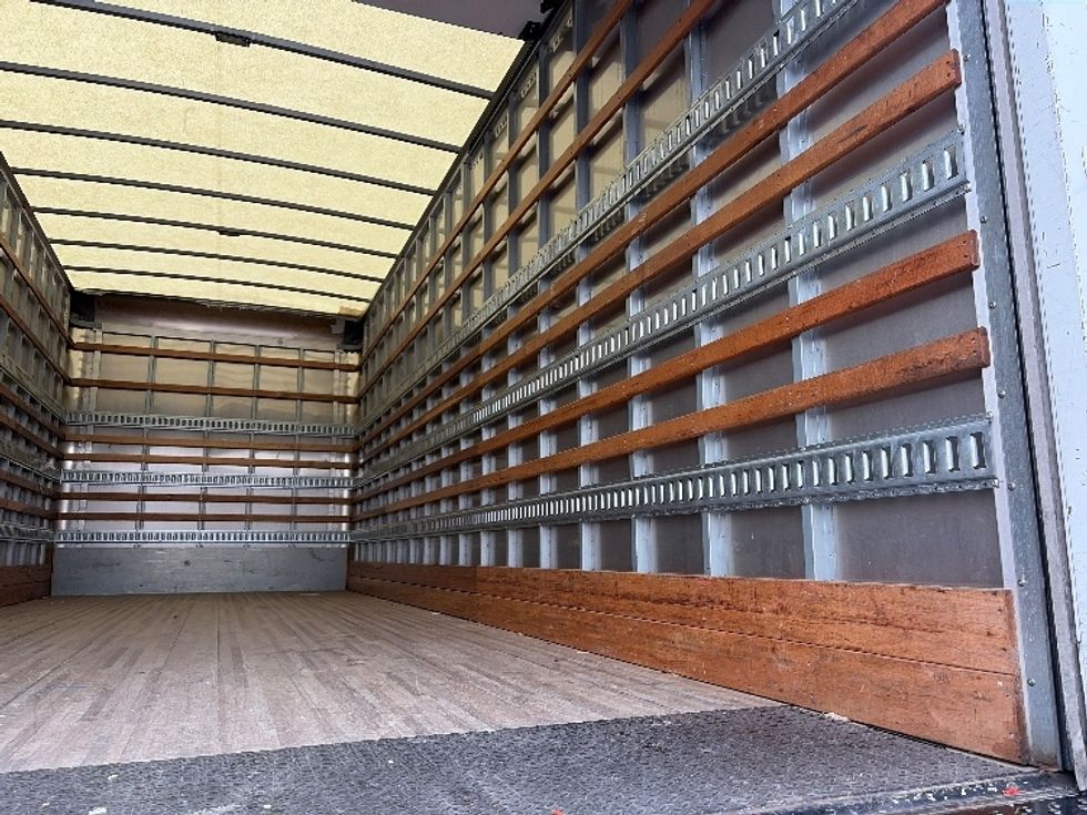 Medium Duty Box Truck-Light and Medium Duty Trucks-Freightliner-2020-M2-Dallas-TX-55,622\n\t\tmiles-$ 70,500 - Image 12