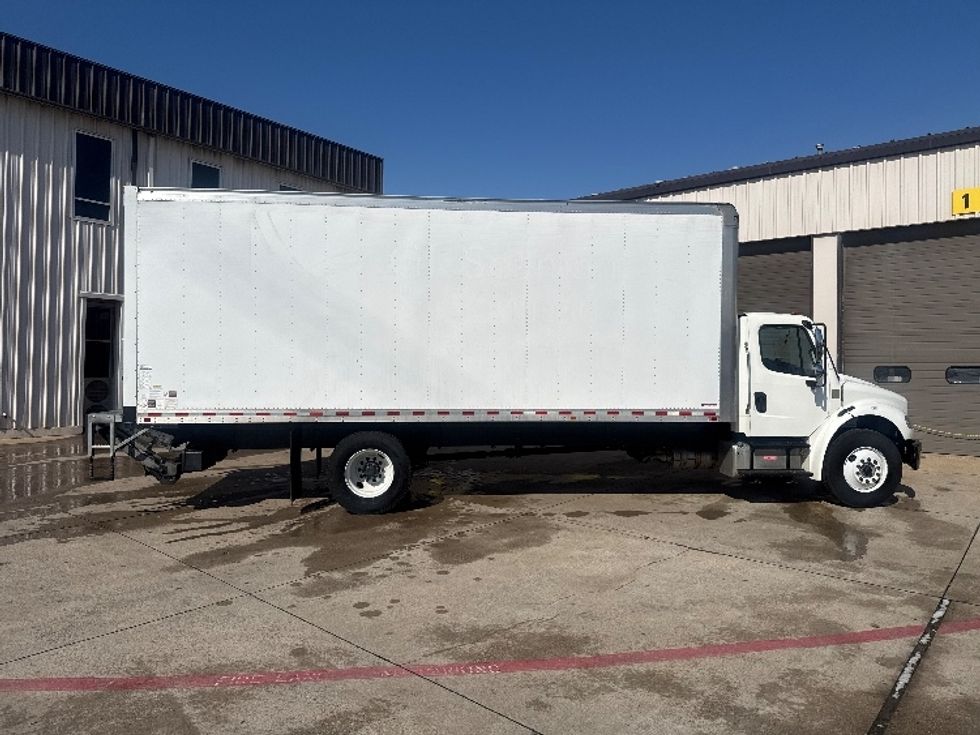 Medium Duty Box Truck-Light and Medium Duty Trucks-Freightliner-2020-M2-Dallas-TX-56,427\n\t\tmiles-$ 70,500 - Image 15