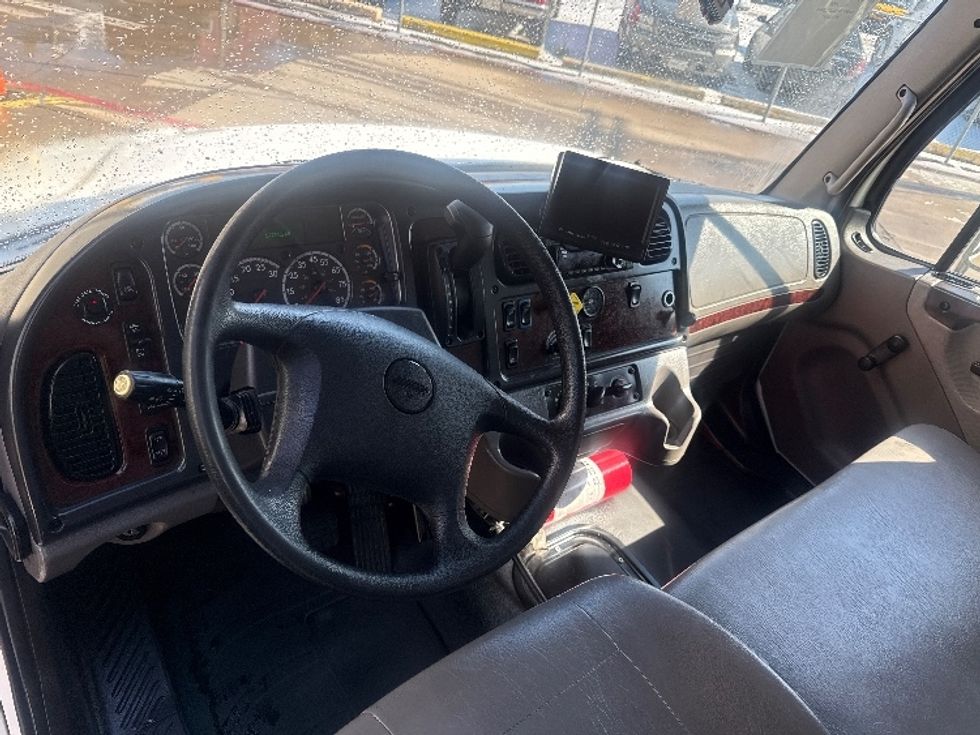 Medium Duty Box Truck-Light and Medium Duty Trucks-Freightliner-2020-M2-Dallas-TX-56,427\n\t\tmiles-$ 70,500 - Image 18