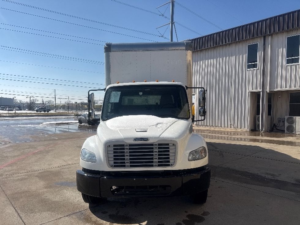 Medium Duty Box Truck-Light and Medium Duty Trucks-Freightliner-2020-M2-Dallas-TX-56,427\n\t\tmiles-$ 70,500 - Image 2