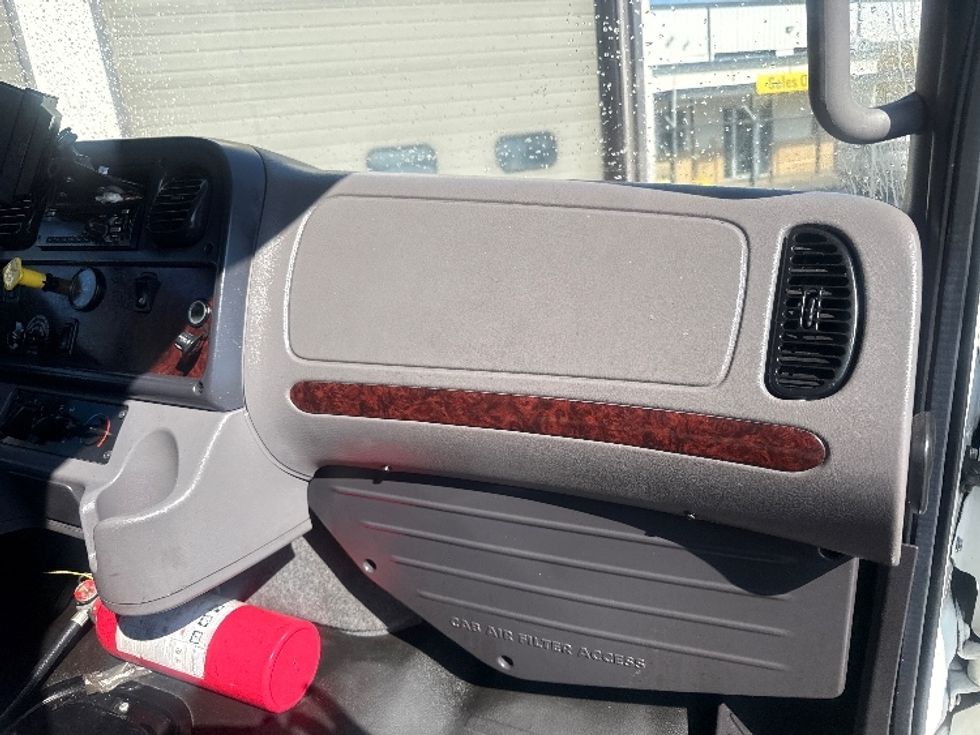 Medium Duty Box Truck-Light and Medium Duty Trucks-Freightliner-2020-M2-Dallas-TX-56,427\n\t\tmiles-$ 70,500 - Image 21