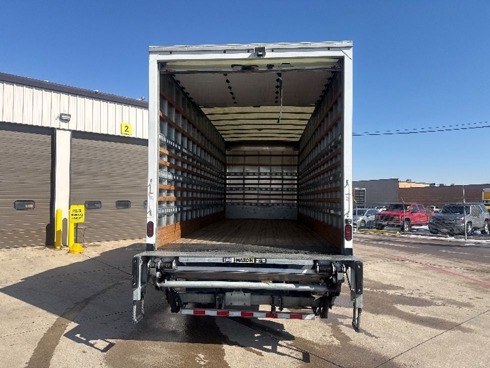 Medium Duty Box Truck-Light and Medium Duty Trucks-Freightliner-2020-M2-Dallas-TX-56,427\n\t\tmiles-$ 70,500 - Image 8