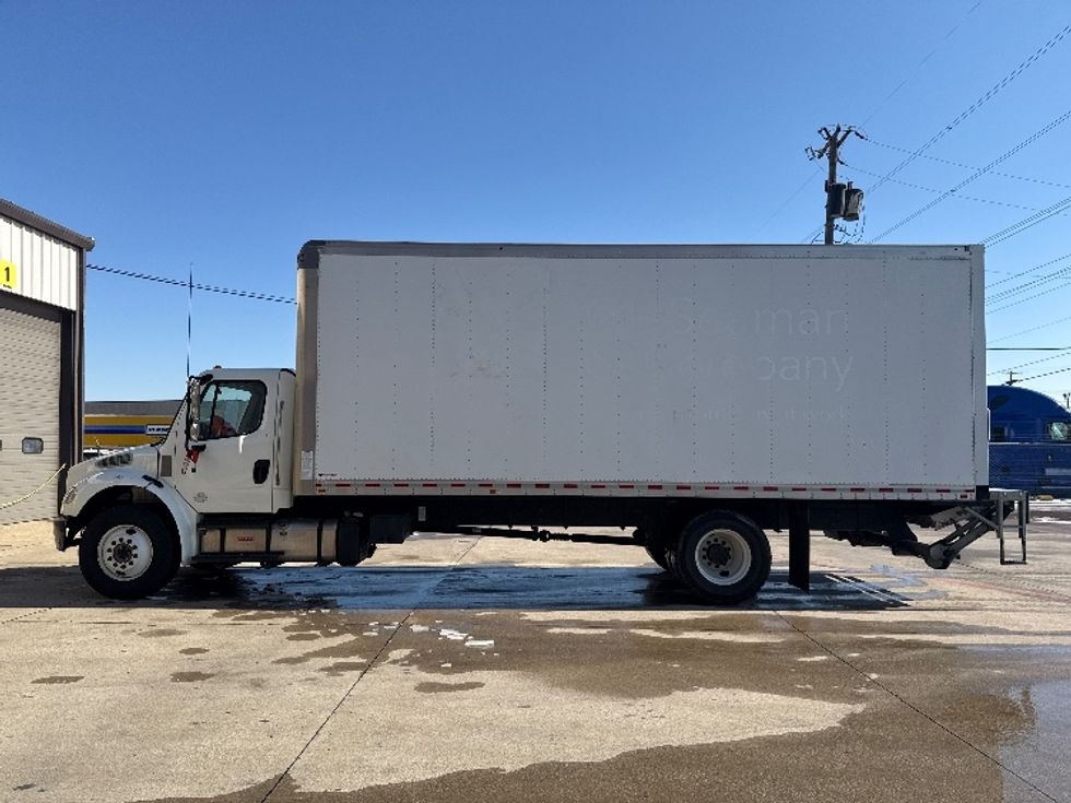 Medium Duty Box Truck-Light and Medium Duty Trucks-Freightliner-2020-M2-Dallas-TX-58,679\n\t\tmiles-$ 70,250 - Image 4