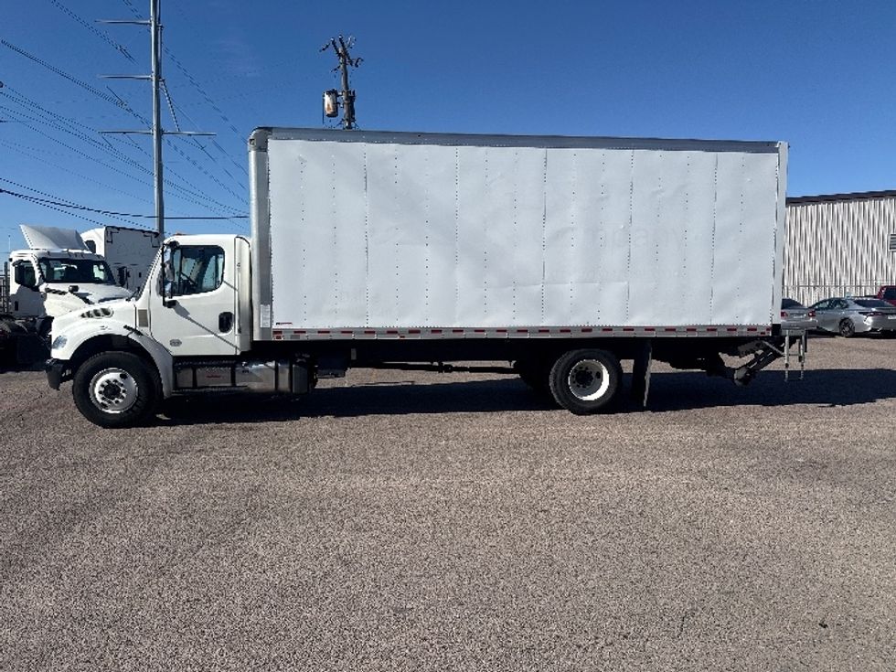 Medium Duty Box Truck-Light and Medium Duty Trucks-Freightliner-2020-M2-Dallas-TX-59,029\n\t\tmiles-$ 70,250 - Image 4