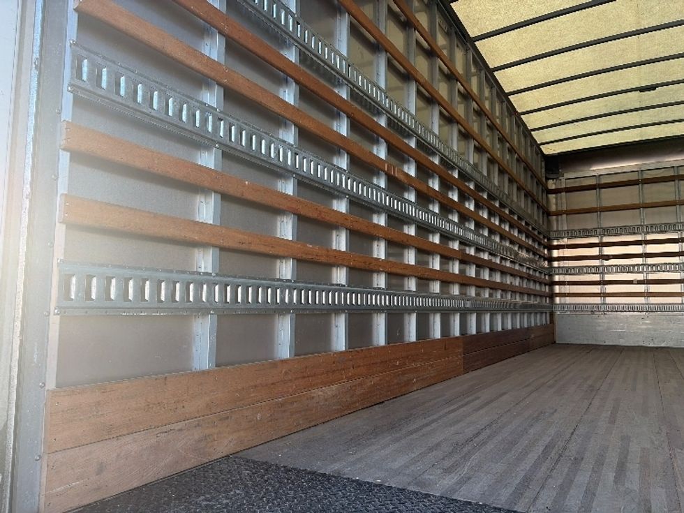 Medium Duty Box Truck-Light and Medium Duty Trucks-Freightliner-2020-M2-Dallas-TX-61,757\n\t\tmiles-$ 69,000 - Image 11