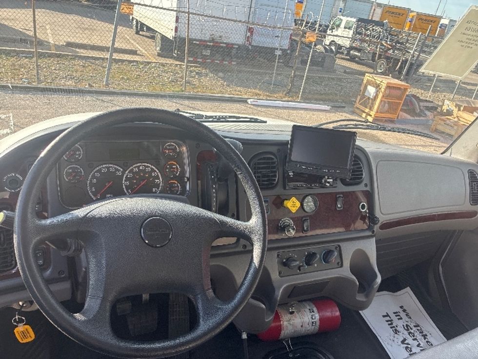 Medium Duty Box Truck-Light and Medium Duty Trucks-Freightliner-2020-M2-Dallas-TX-61,757\n\t\tmiles-$ 69,000 - Image 17