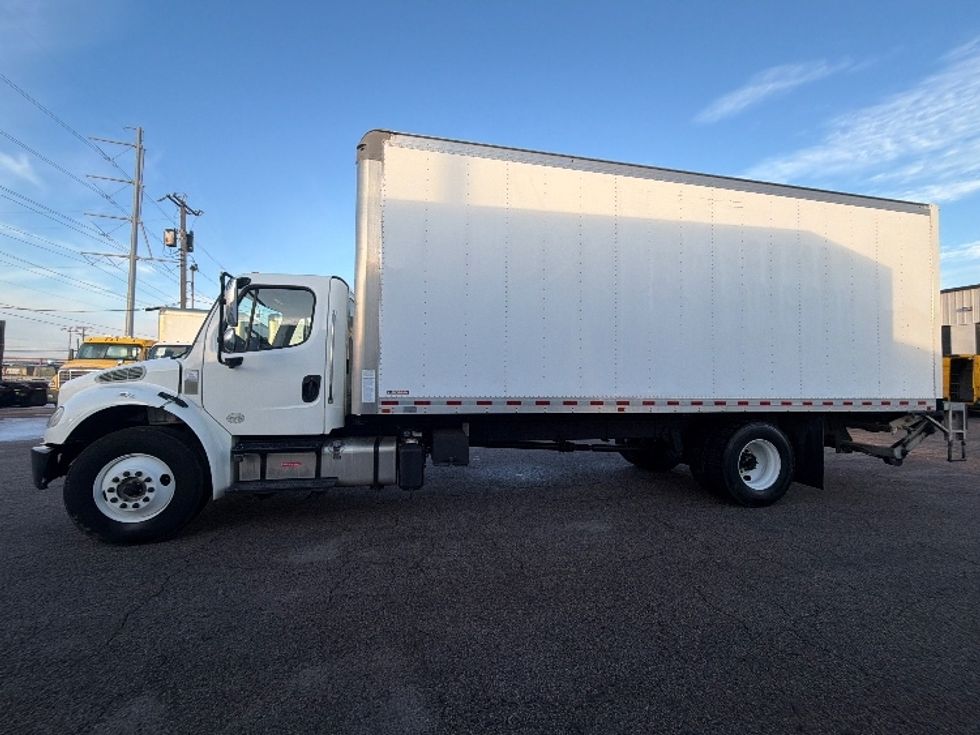 Medium Duty Box Truck-Light and Medium Duty Trucks-Freightliner-2020-M2-Dallas-TX-61,757\n\t\tmiles-$ 69,000 - Image 4