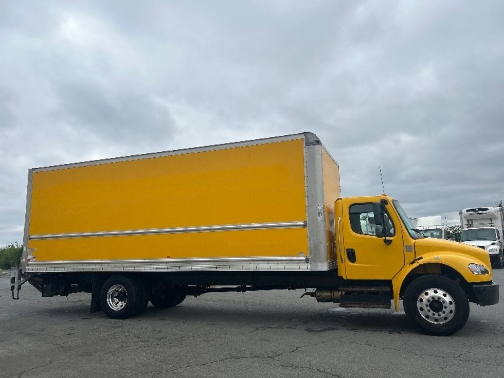 Medium Duty Box Truck-Light and Medium Duty Trucks-Freightliner-2020-M2-Dartmouth-NS-184,336\n\t\tkm-$ 69,500 - Image 15