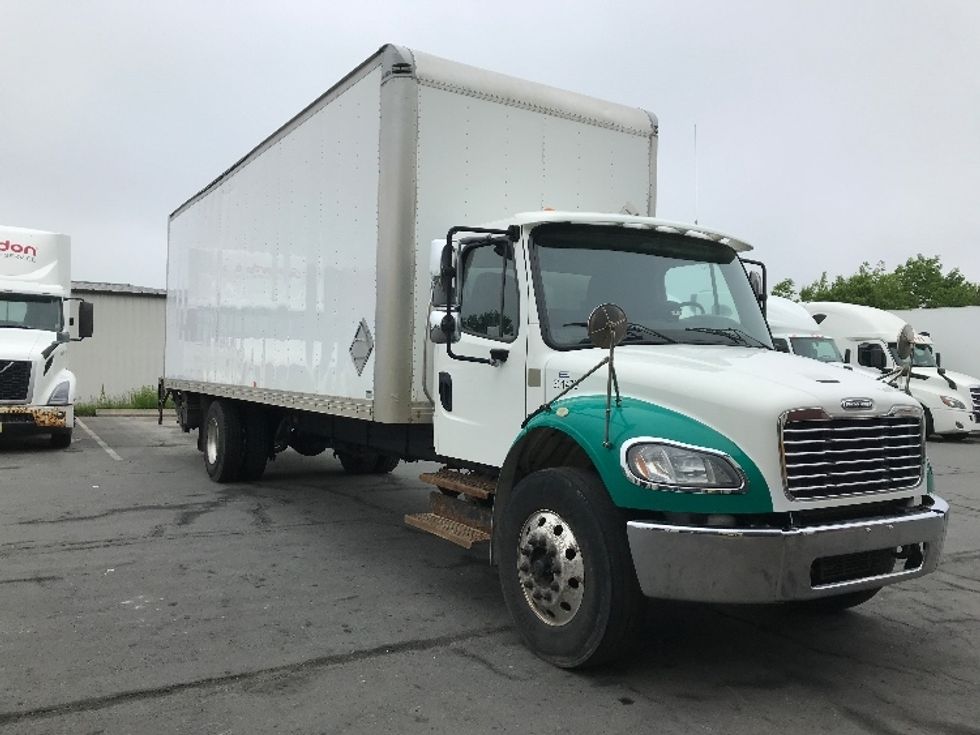 Medium Duty Box Truck-Light and Medium Duty Trucks-Freightliner-2020-M2-Dartmouth-NS-201,617\n\t\tkm-$ 75,250 - Image 1