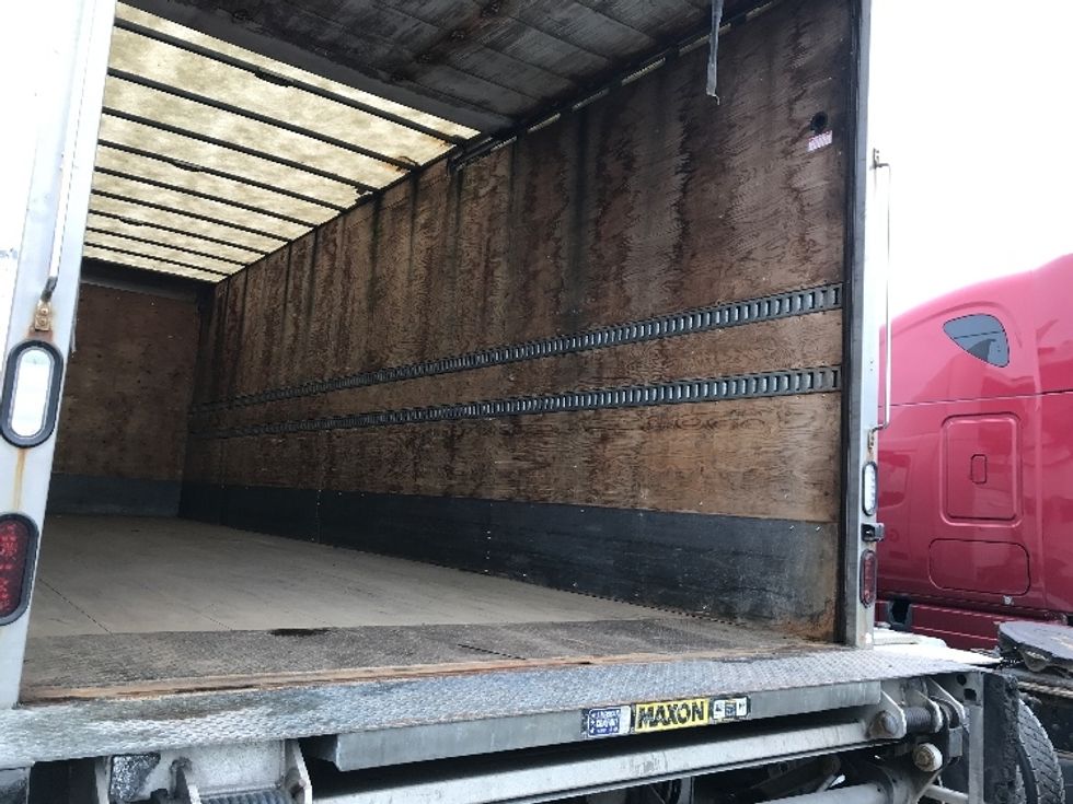 Medium Duty Box Truck-Light and Medium Duty Trucks-Freightliner-2020-M2-Dartmouth-NS-201,617\n\t\tkm-$ 75,250 - Image 12