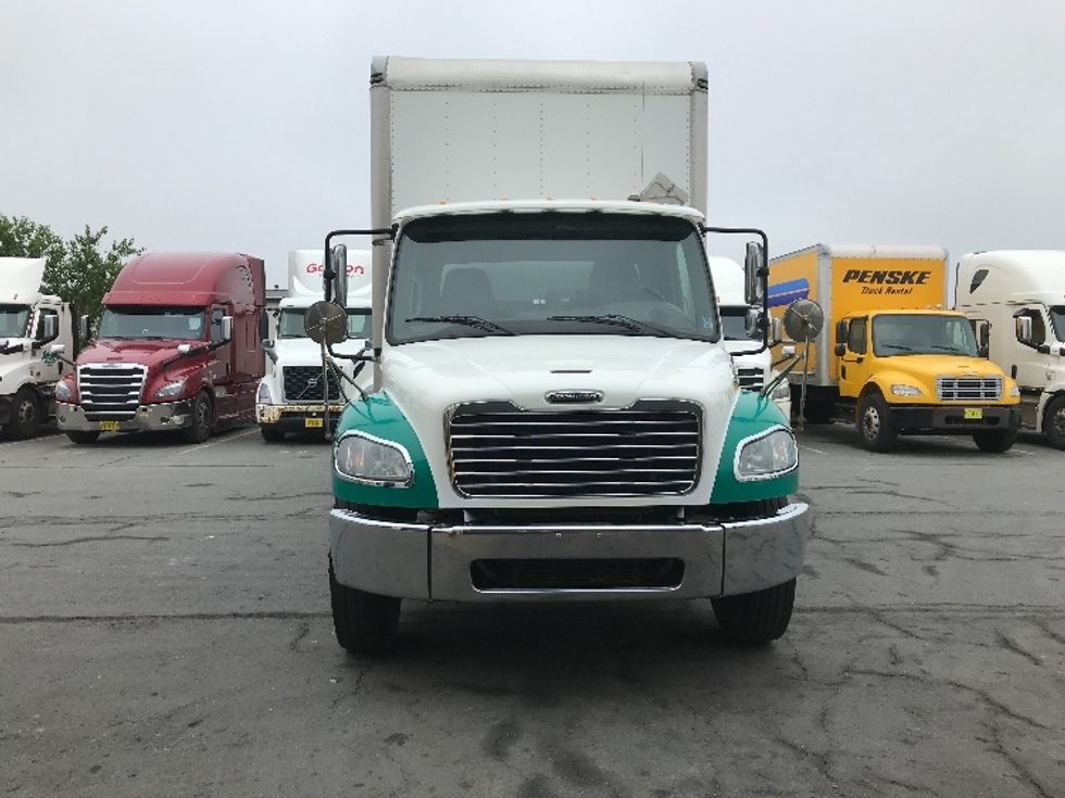 Medium Duty Box Truck-Light and Medium Duty Trucks-Freightliner-2020-M2-Dartmouth-NS-201,617\n\t\tkm-$ 75,250 - Image 2