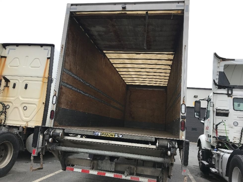 Medium Duty Box Truck-Light and Medium Duty Trucks-Freightliner-2020-M2-Dartmouth-NS-201,617\n\t\tkm-$ 75,250 - Image 8