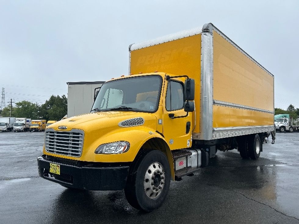 Medium Duty Box Truck-Light and Medium Duty Trucks-Freightliner-2020-M2-Dartmouth-NS-330,298\n\t\tkm-$ 57,500 - Image 3