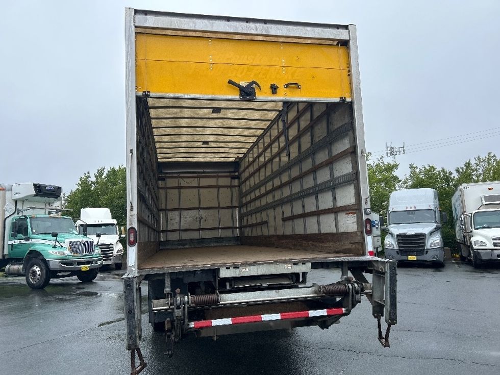 Medium Duty Box Truck-Light and Medium Duty Trucks-Freightliner-2020-M2-Dartmouth-NS-330,298\n\t\tkm-$ 57,500 - Image 8