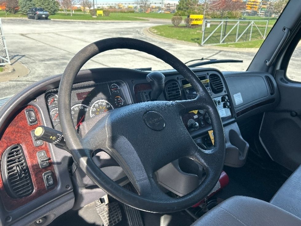 Medium Duty Box Truck-Light and Medium Duty Trucks-Freightliner-2020-M2-Davenport-IA-51,922\n\t\tmiles-$ 75,250 - Image 17