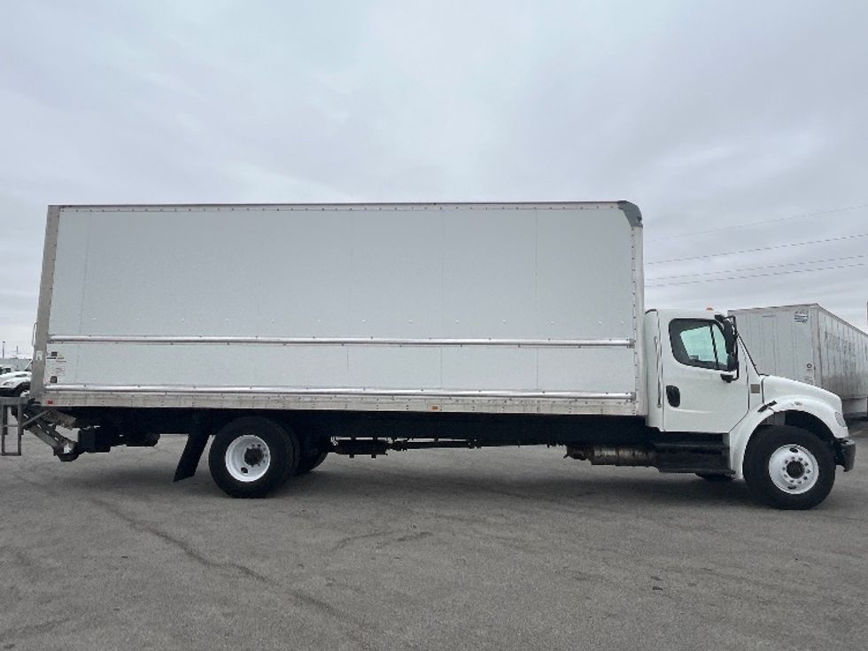 Medium Duty Box Truck-Light and Medium Duty Trucks-Freightliner-2020-M2-Davenport-IA-95,511\n\t\tmiles-$ 65,000 - Image 15