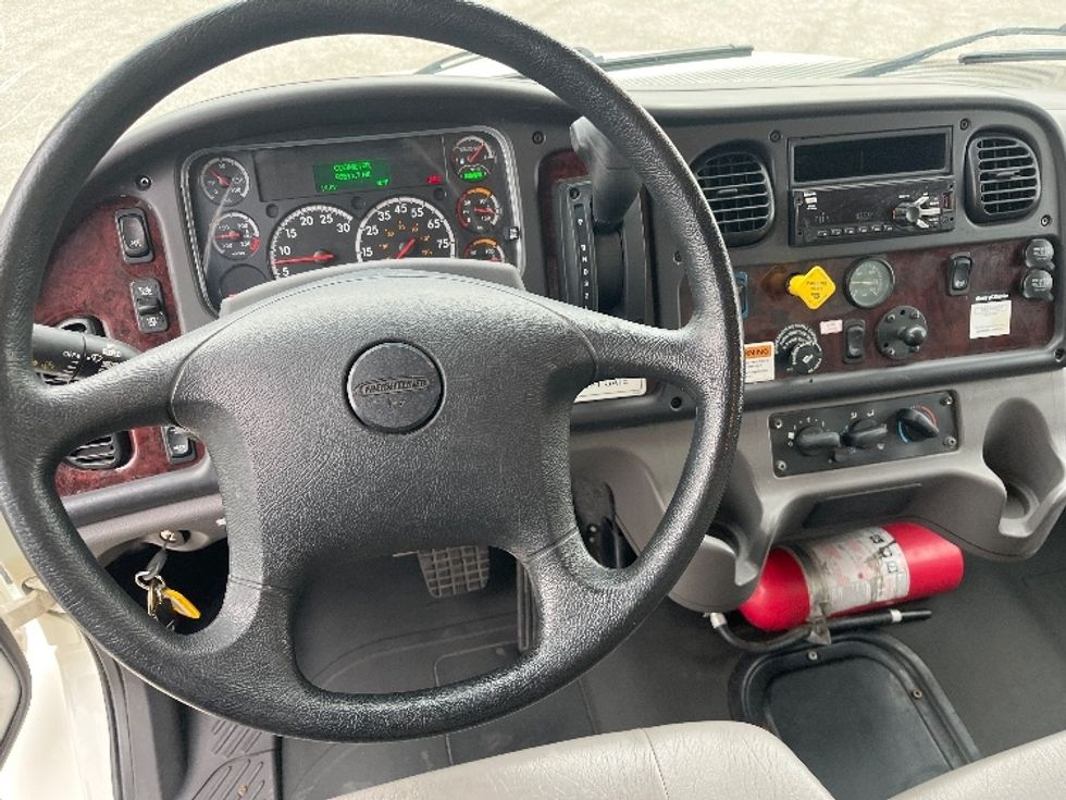 Medium Duty Box Truck-Light and Medium Duty Trucks-Freightliner-2020-M2-Davenport-IA-95,511\n\t\tmiles-$ 65,000 - Image 18