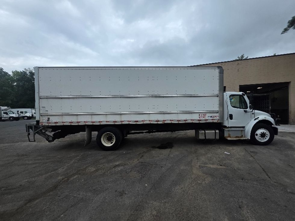 Medium Duty Box Truck-Light and Medium Duty Trucks-Freightliner-2020-M2-Dayton-NJ-114,894\n\t\tmiles-$ 46,500 - Image 15