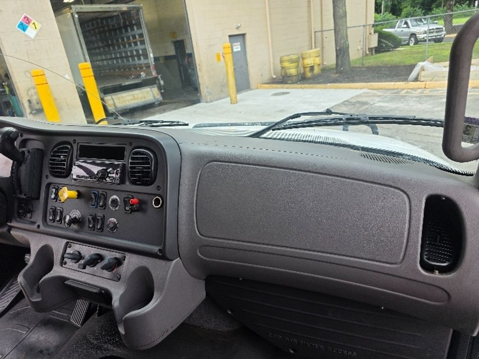 Medium Duty Box Truck-Light and Medium Duty Trucks-Freightliner-2020-M2-Dayton-NJ-114,894\n\t\tmiles-$ 46,500 - Image 21
