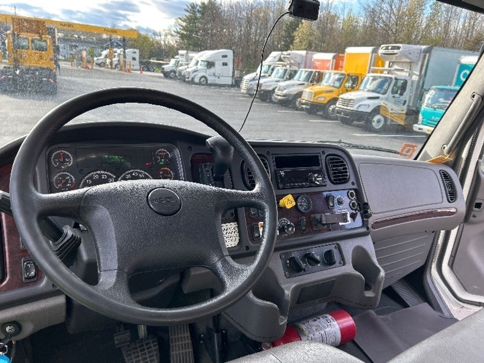 Medium Duty Box Truck-Light and Medium Duty Trucks-Freightliner-2020-M2-Dayton-NJ-140,552\n\t\tmiles-$ 53,500 - Image 17