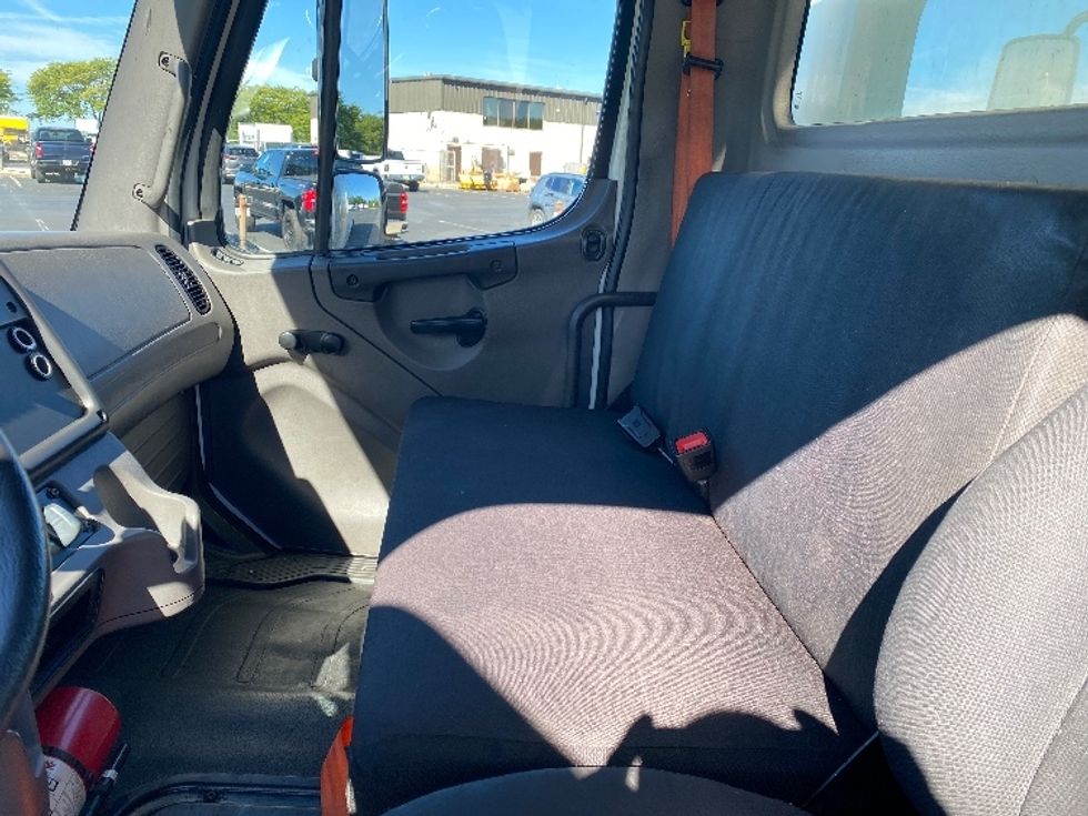 Medium Duty Box Truck-Light and Medium Duty Trucks-Freightliner-2020-M2-Dayton-NJ-266,412\n\t\tmiles-$ 42,750 - Image 19