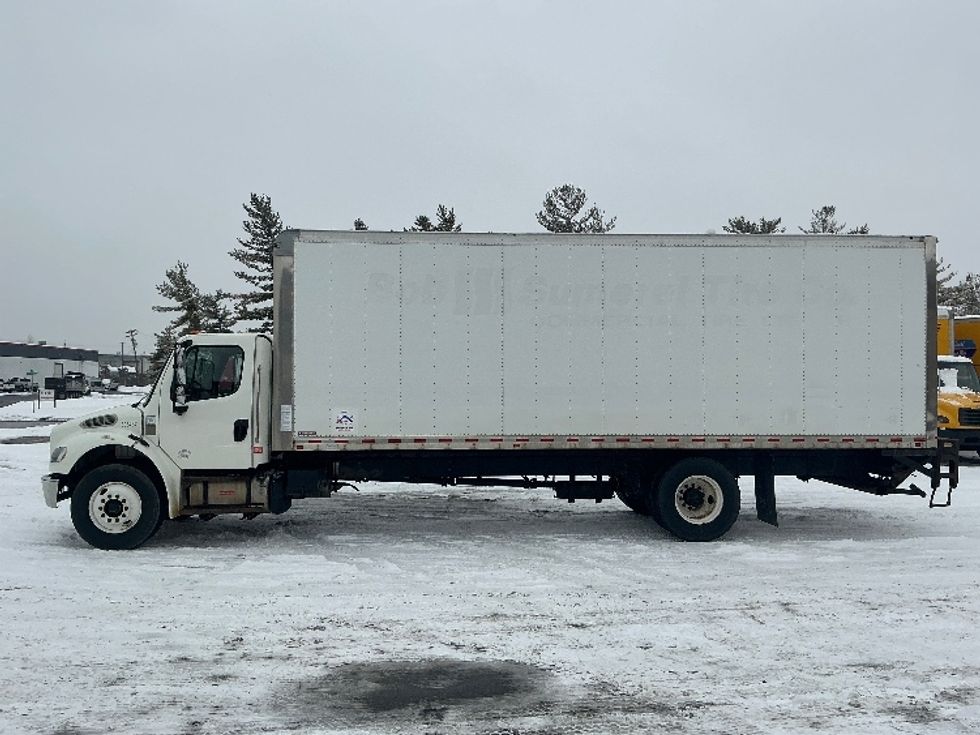 Medium Duty Box Truck-Light and Medium Duty Trucks-Freightliner-2020-M2-Dayton-OH-219,732\n\t\tmiles-$ 38,500 - Image 4
