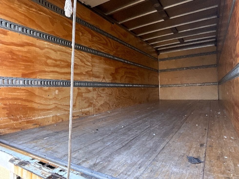 Medium Duty Box Truck-Light and Medium Duty Trucks-Freightliner-2020-M2-Delta-BC-121,027\n\t\tkm-$ 70,250 - Image 10