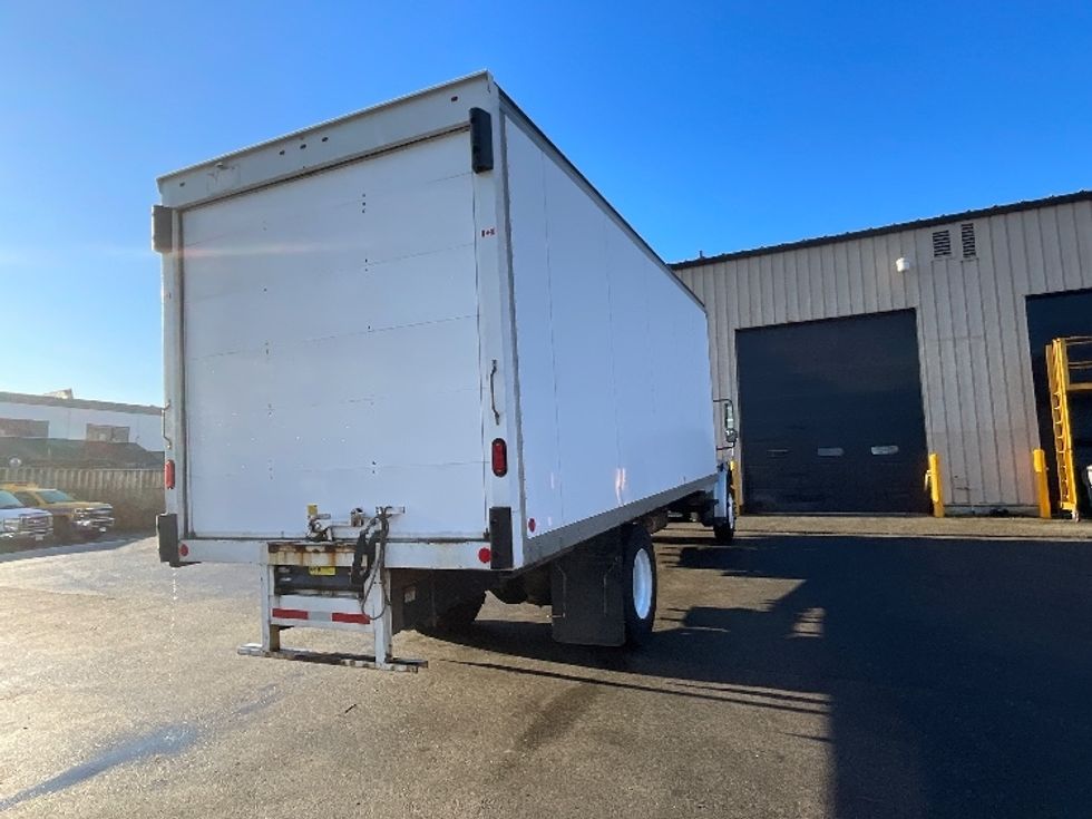 Medium Duty Box Truck-Light and Medium Duty Trucks-Freightliner-2020-M2-Delta-BC-121,027\n\t\tkm-$ 70,250 - Image 12